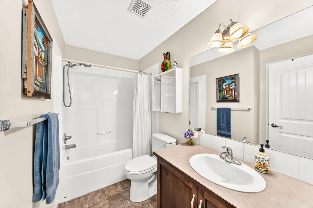 3 Van Horn Court NW Langdon AB T0J 1X2