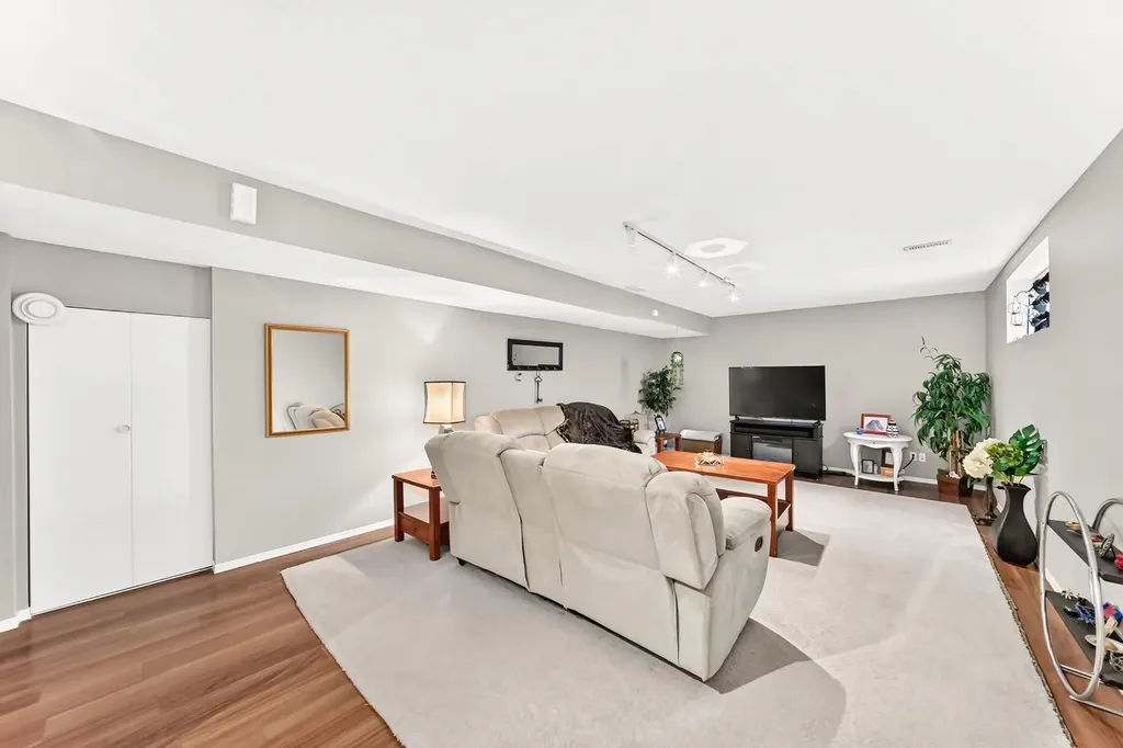3 Van Horn Court NW Langdon AB T0J 1X2