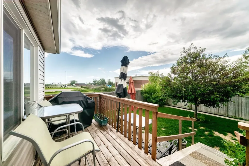 3 Van Horn Court NW Langdon AB T0J 1X2