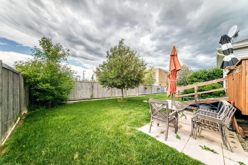 3 Van Horn Court NW Langdon AB T0J 1X2