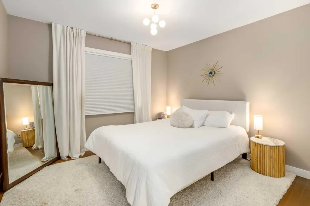1414 Shawnee Drive SW Calgary AB T2Y 2V1
