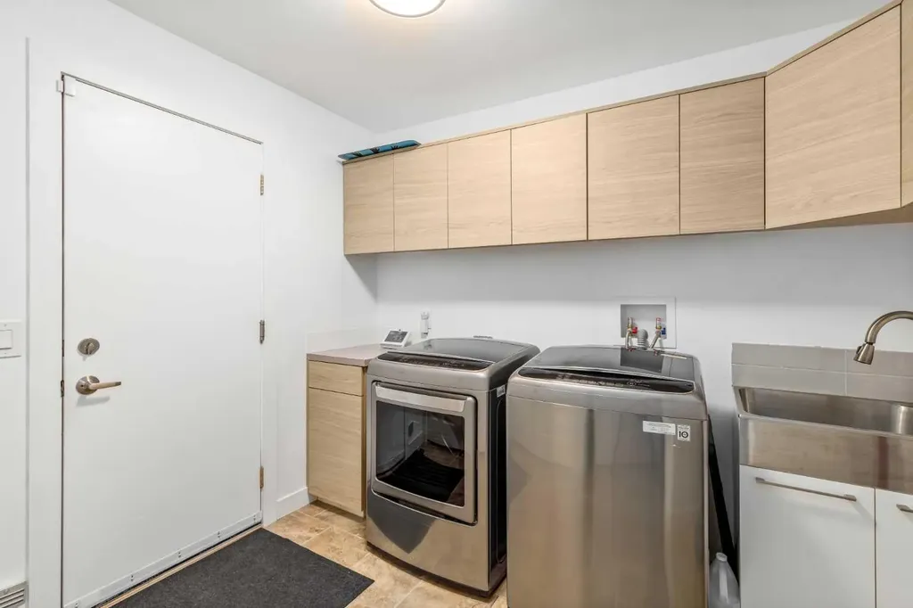 1414 Shawnee Drive SW Calgary AB T2Y 2V1