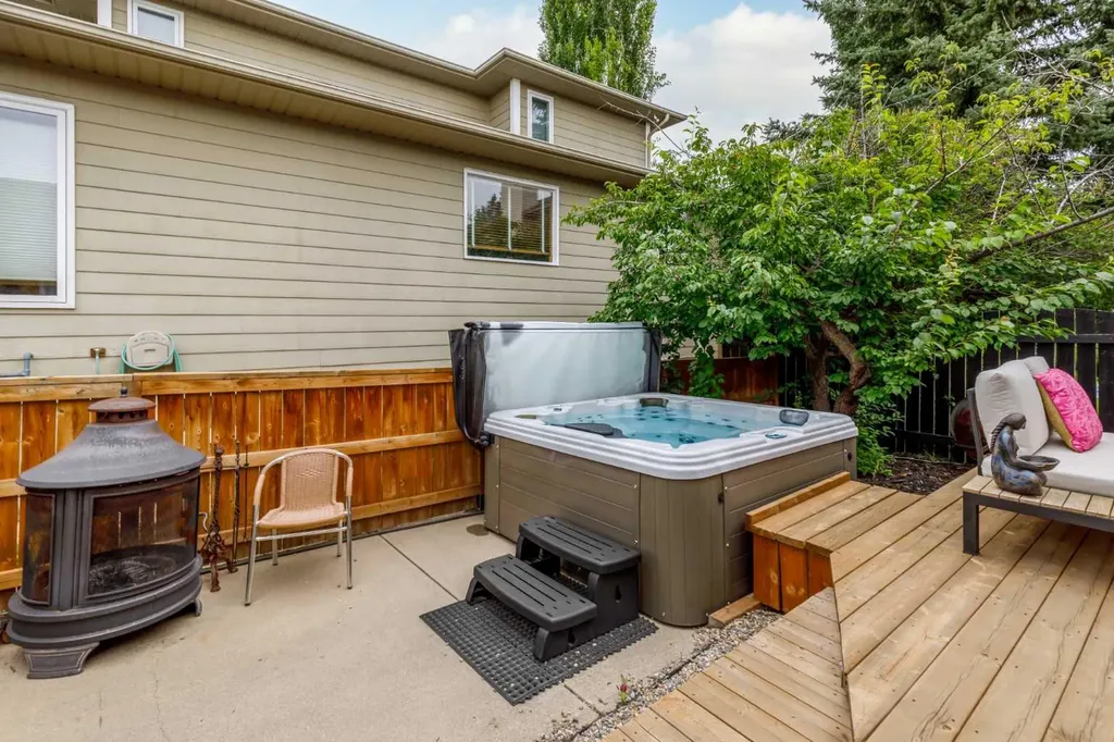 1414 Shawnee Drive SW Calgary AB T2Y 2V1