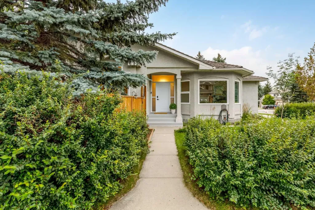 1414 Shawnee Drive SW Calgary AB T2Y 2V1