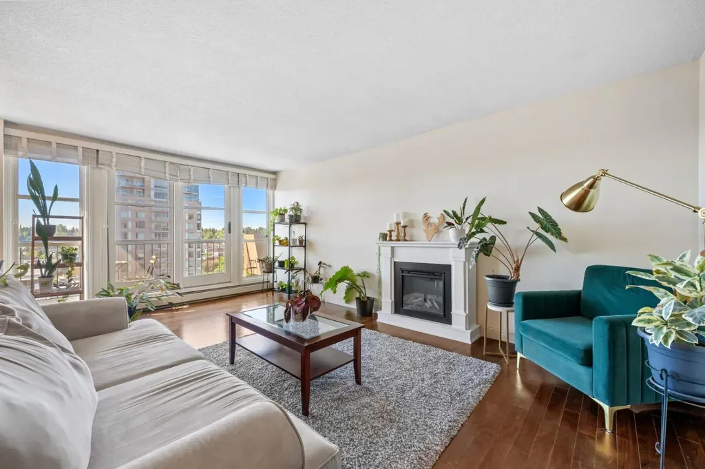 733 14 Avenue SW Calgary AB T2R 0N3
