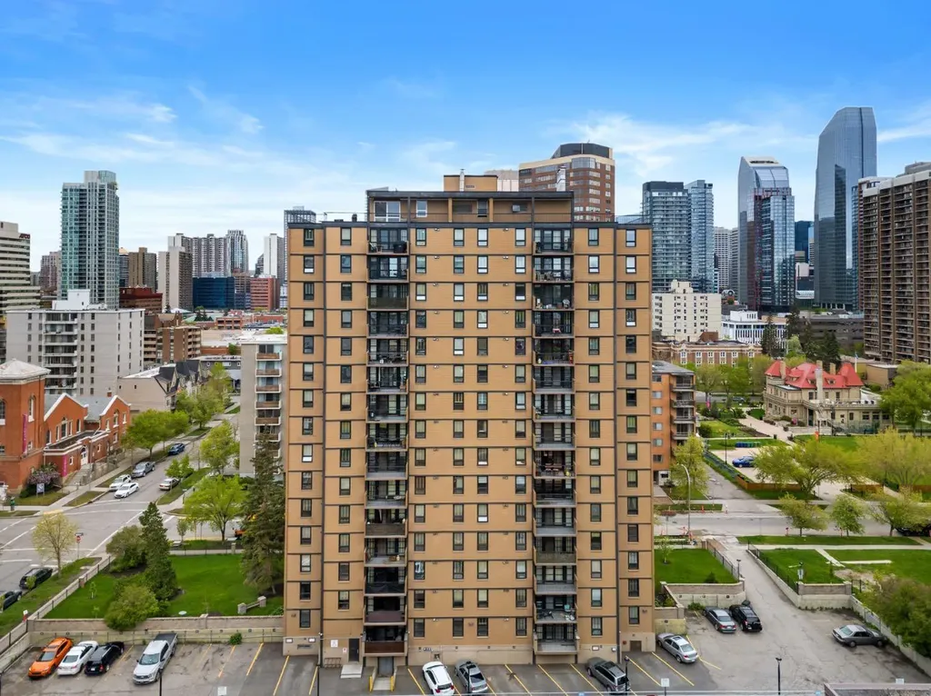 733 14 Avenue SW Calgary AB T2R 0N3