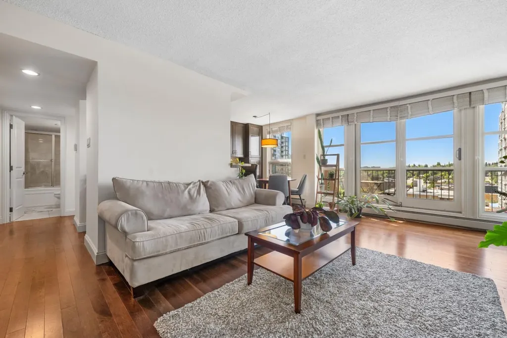 733 14 Avenue SW Calgary AB T2R 0N3