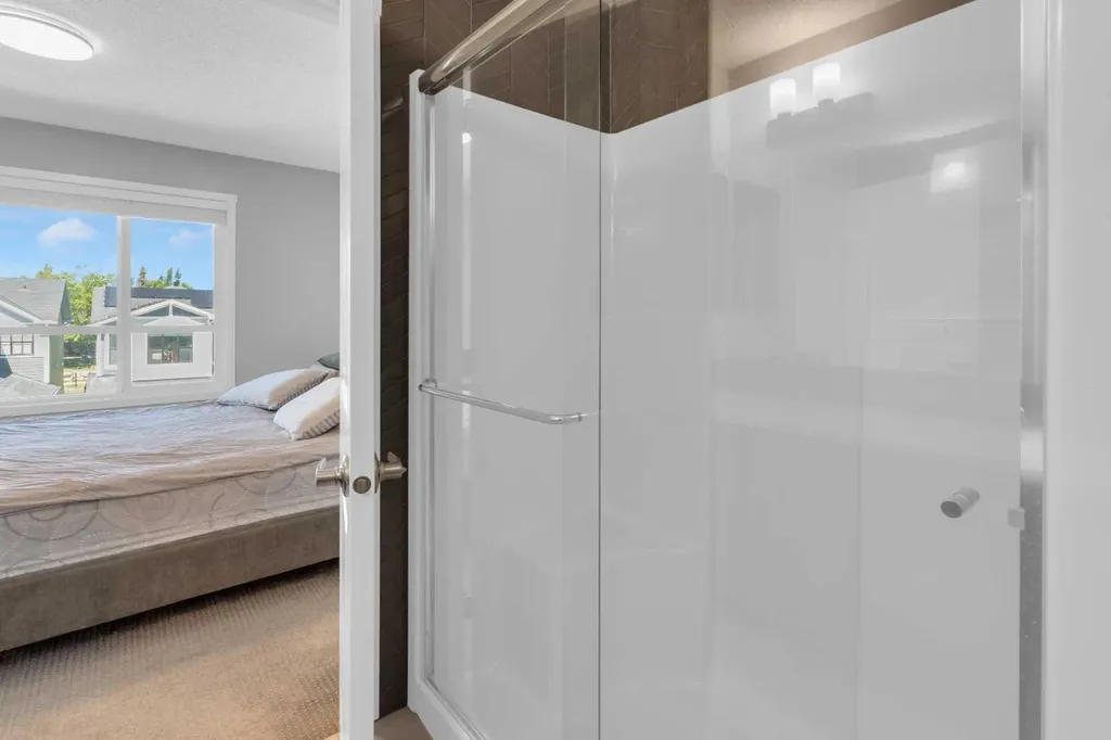 264 Harvest Hills Way NE Calgary AB T3K 2P3
