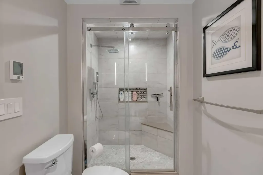 229 22 Avenue NE Calgary AB T2E 1T6