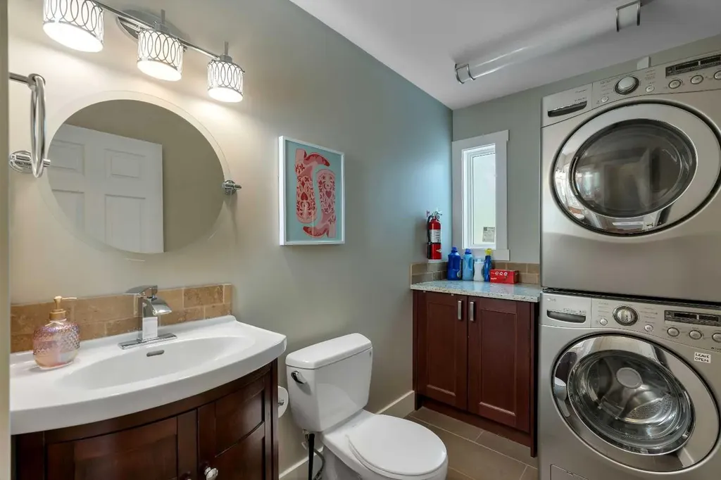 229 22 Avenue NE Calgary AB T2E 1T6