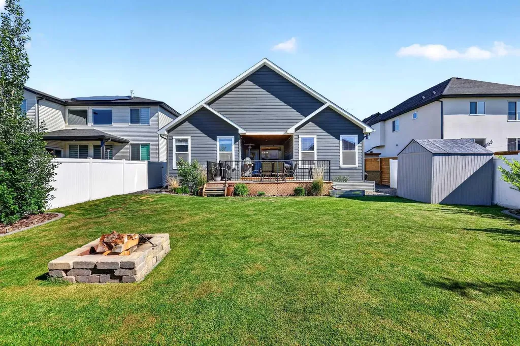 39 North Bridges Road SW Langdon AB T0J 1X3