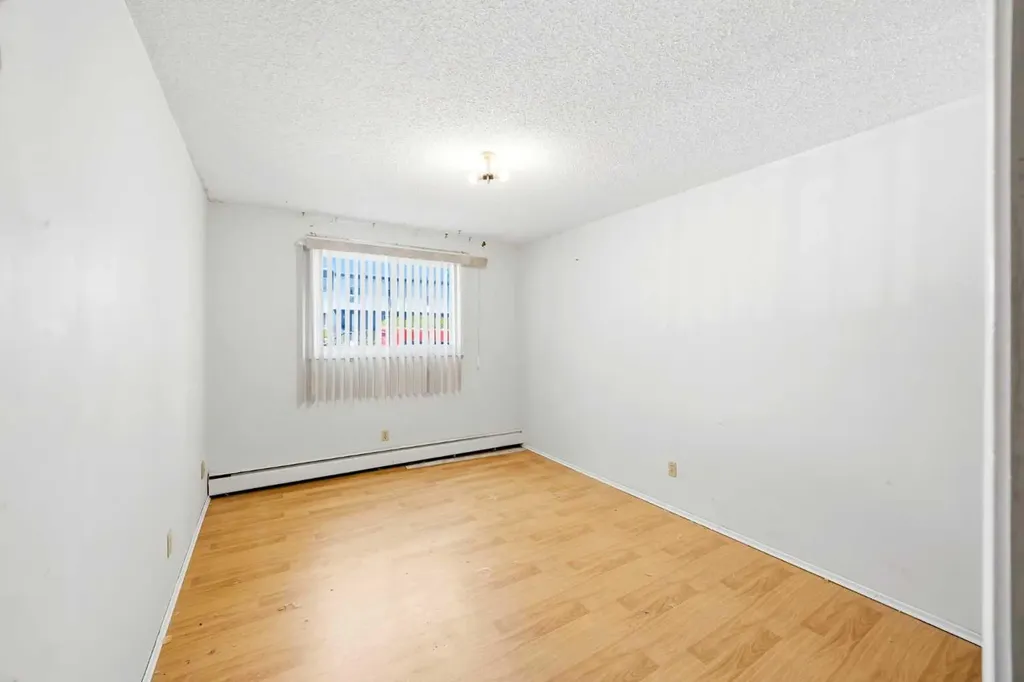 6464 Travois Crescent NW Calgary AB T2K 3S9