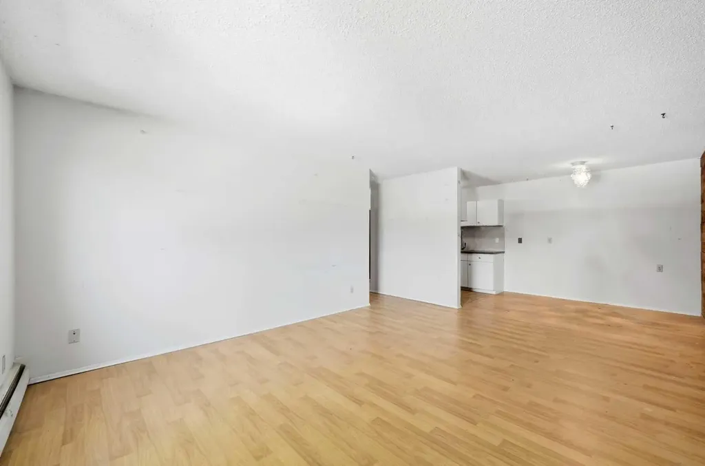 6464 Travois Crescent NW Calgary AB T2K 3S9
