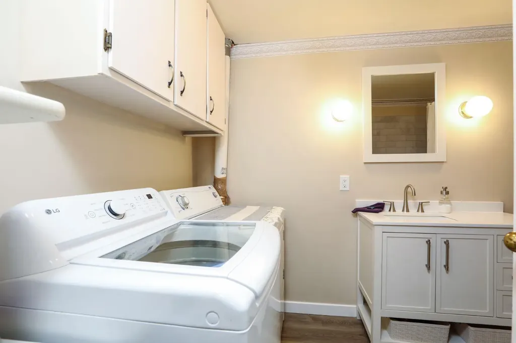 272 E 2 Avenue S Magrath AB T0K 1J0