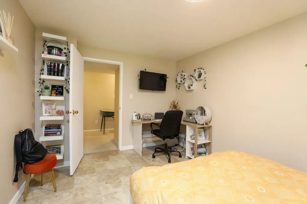 272 E 2 Avenue S Magrath AB T0K 1J0