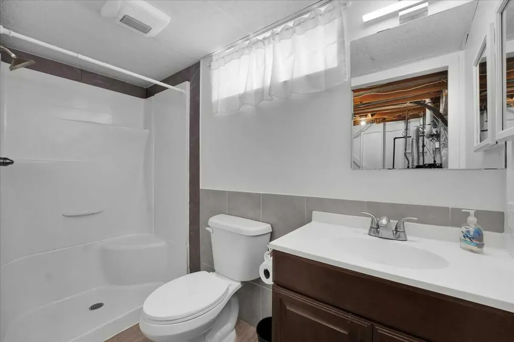 401 15 Street E Drumheller AB T0J 0Y5
