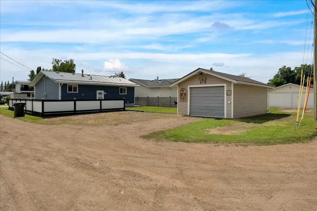 401 15 Street E Drumheller AB T0J 0Y5