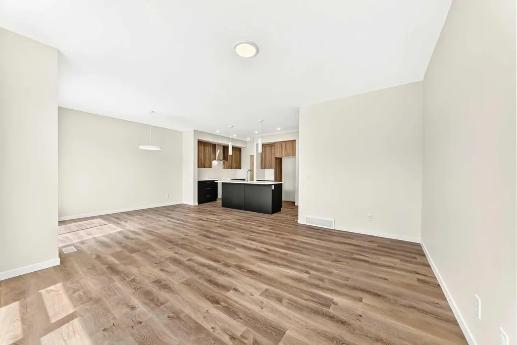 1065 Sawgrass Link NW Airdrie AB T4B5V2
