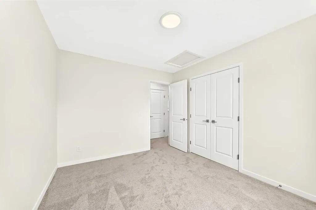 1065 Sawgrass Link NW Airdrie AB T4B5V2