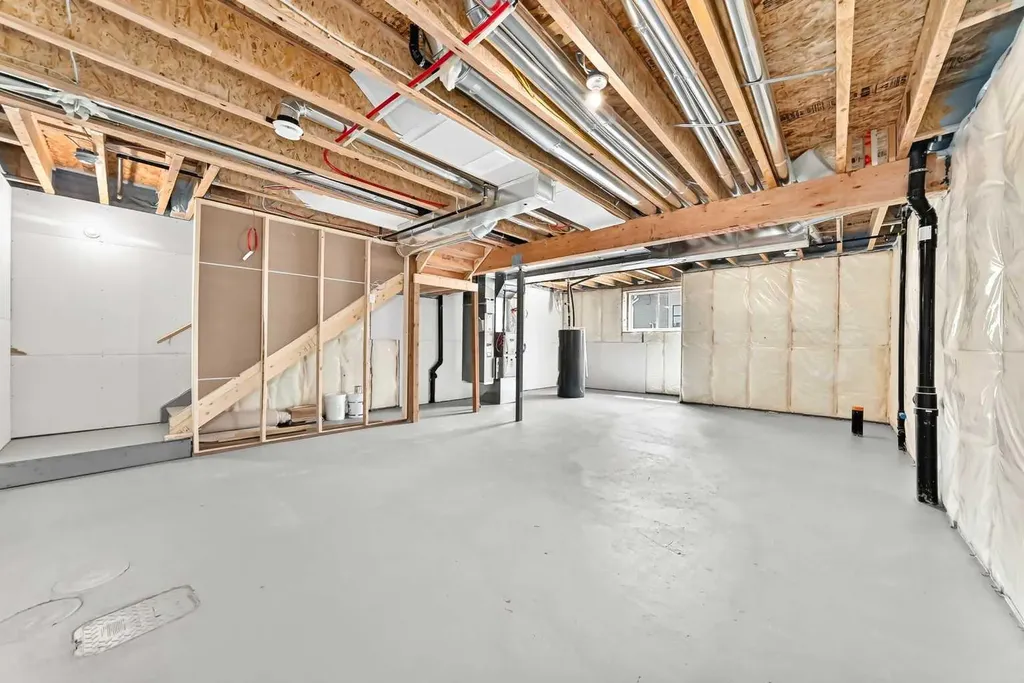 1065 Sawgrass Link NW Airdrie AB T4B5V2