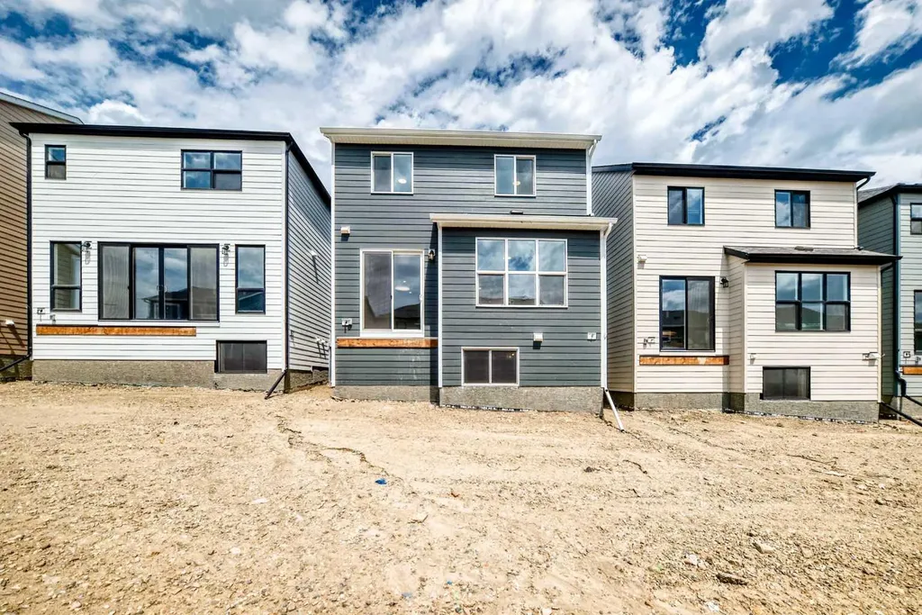 1065 Sawgrass Link NW Airdrie AB T4B5V2