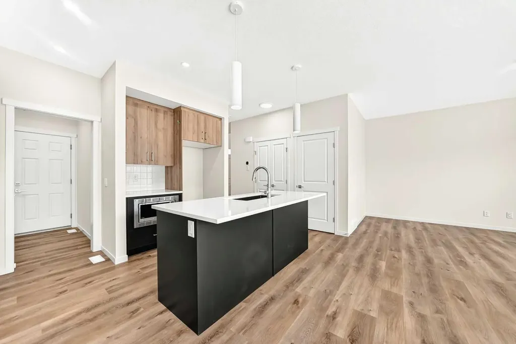 1065 Sawgrass Link NW Airdrie AB T4B5V2