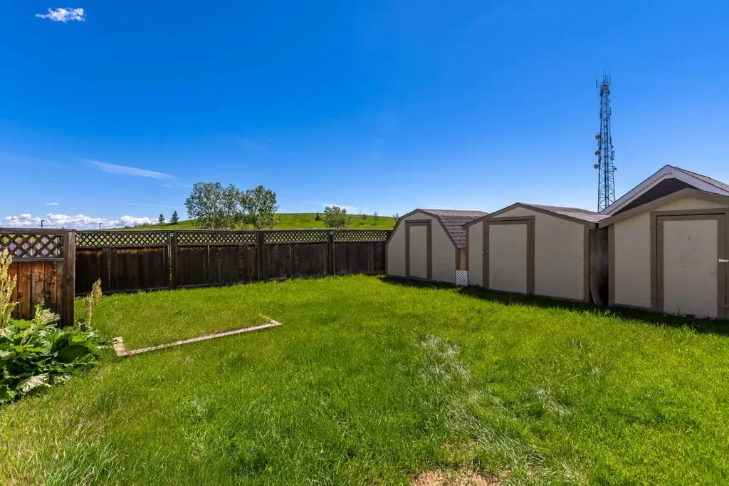 418 Homestead Trail SE High River AB T1V 1J9
