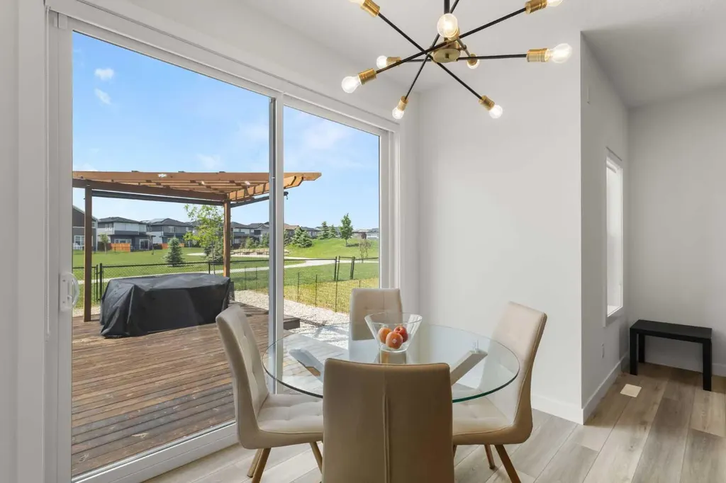 293 Carringsby Way NW Calgary AB T3P 1T6