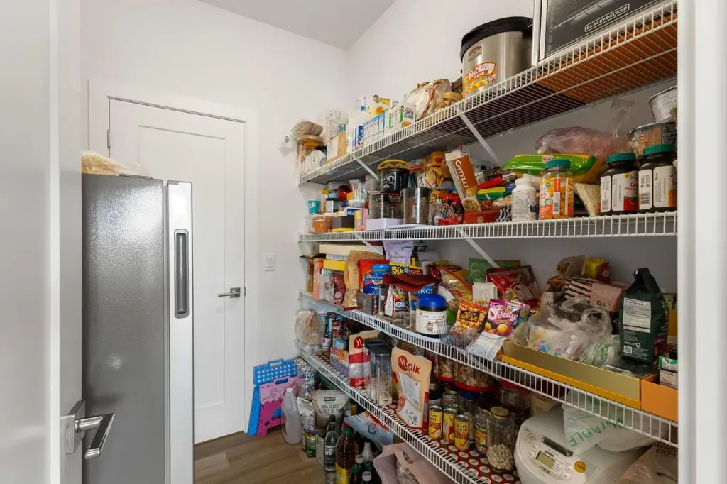 293 Carringsby Way NW Calgary AB T3P 1T6
