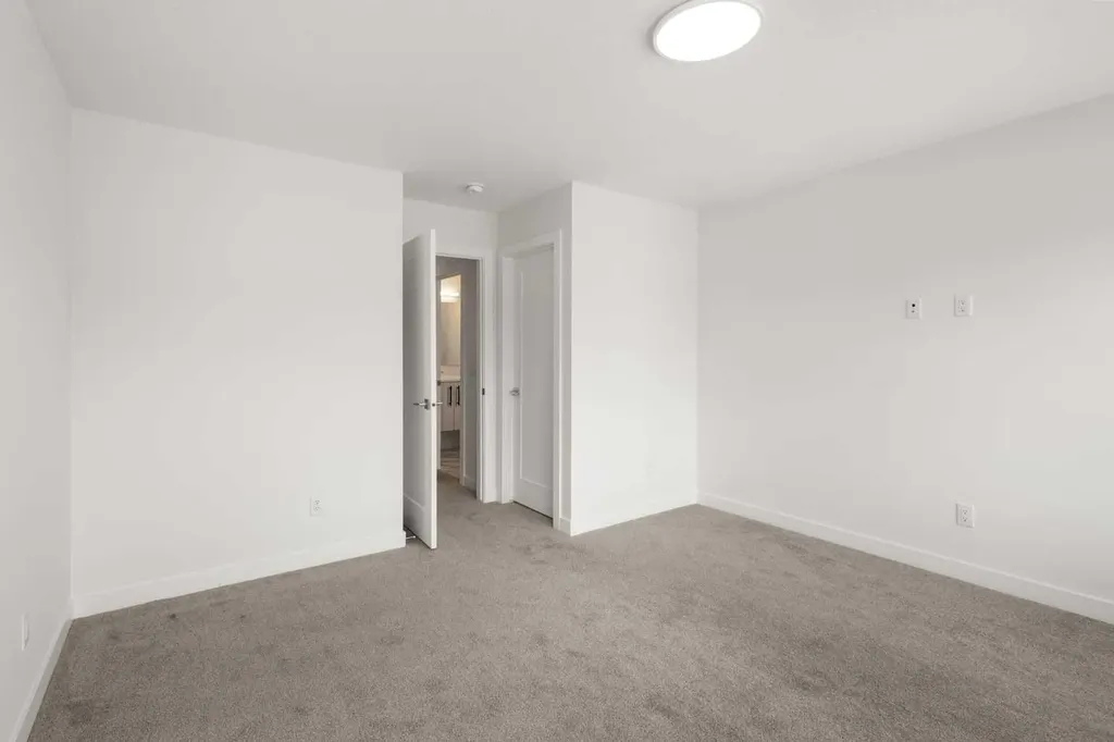 293 Carringsby Way NW Calgary AB T3P 1T6