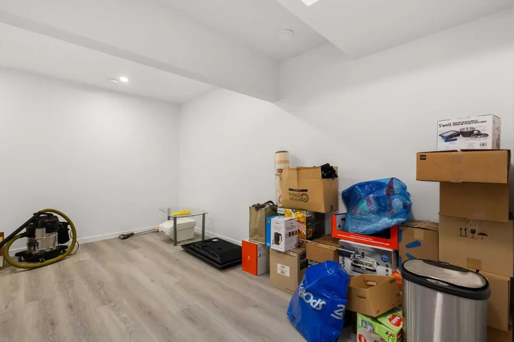 293 Carringsby Way NW Calgary AB T3P 1T6