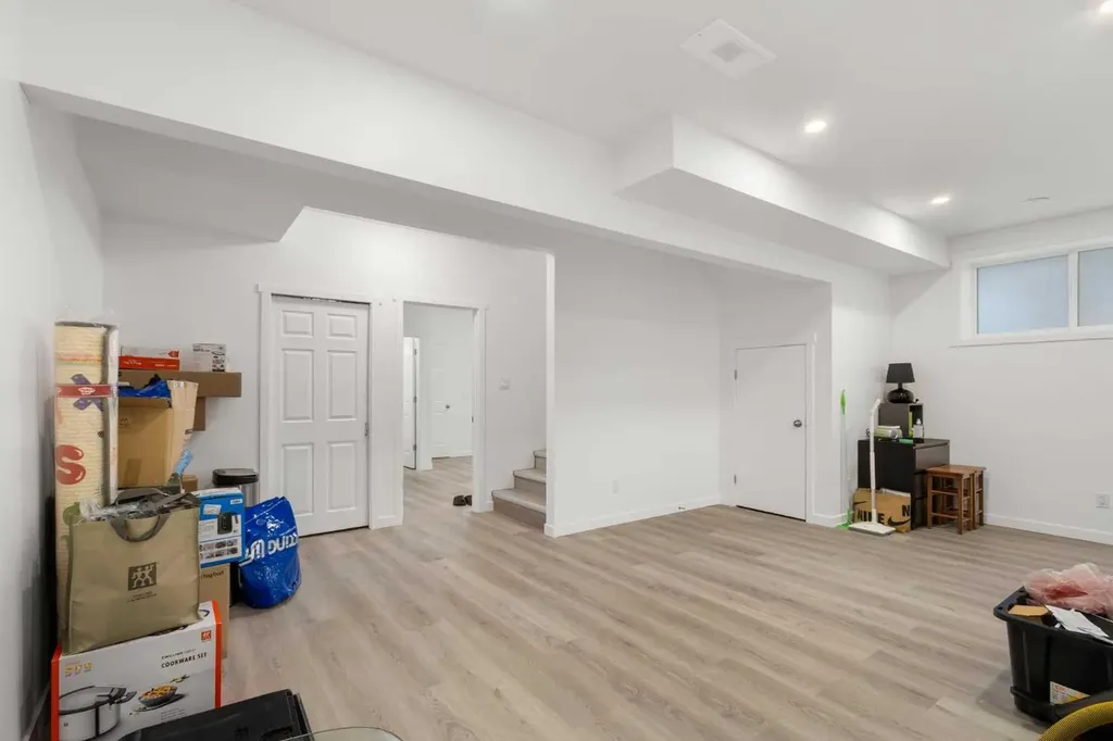 293 Carringsby Way NW Calgary AB T3P 1T6