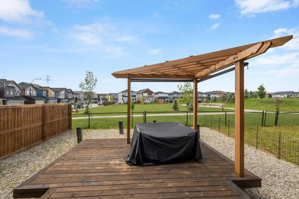 293 Carringsby Way NW Calgary AB T3P 1T6