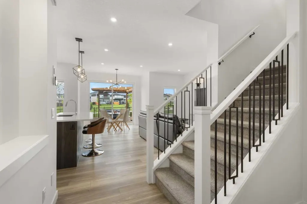 293 Carringsby Way NW Calgary AB T3P 1T6