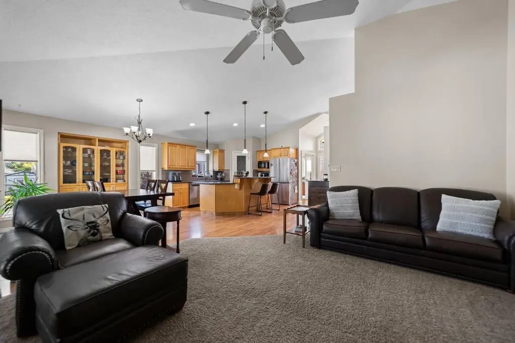 313 Hanson Street Bawlf AB T0B0J0