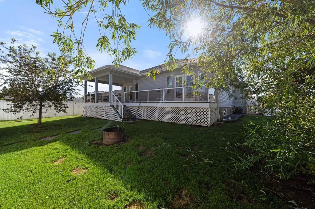 313 Hanson Street Bawlf AB T0B0J0