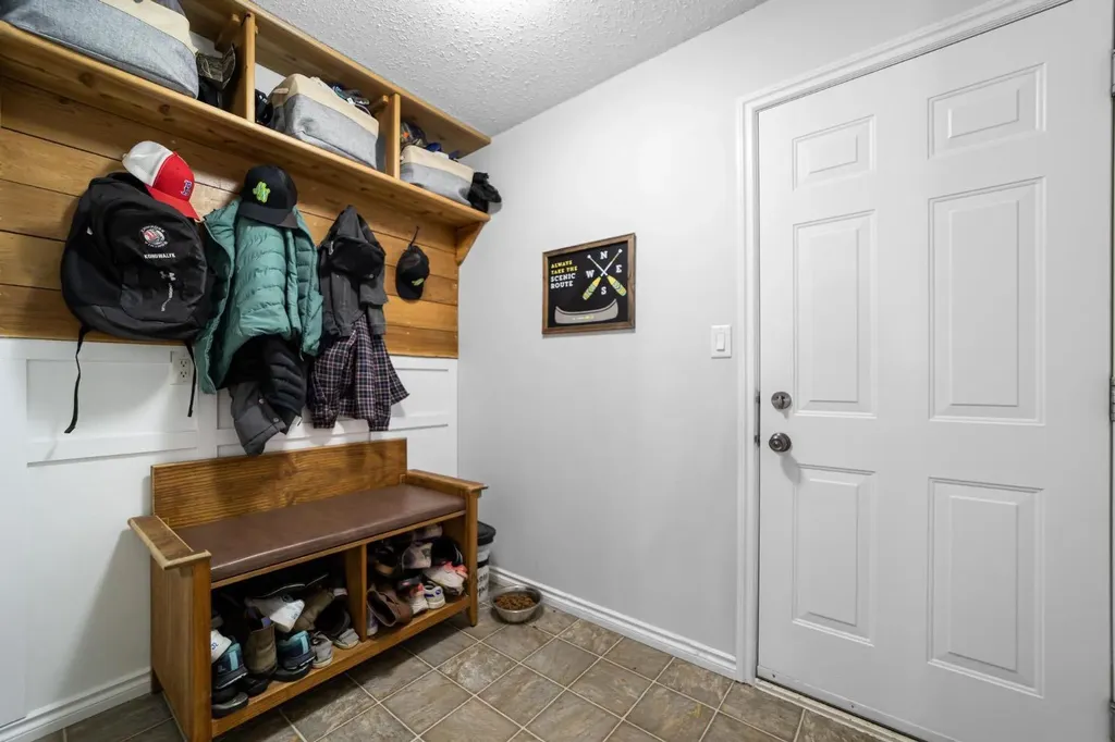 313 Hanson Street Bawlf AB T0B0J0