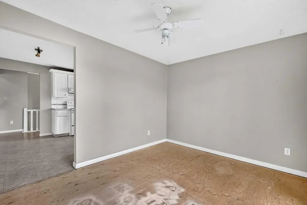 42 Huntford Close NE Calgary AB T2k 3Y6
