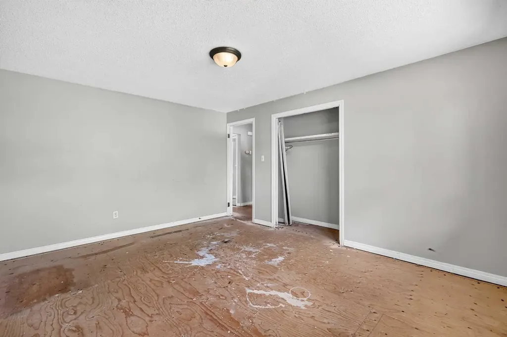 42 Huntford Close NE Calgary AB T2k 3Y6