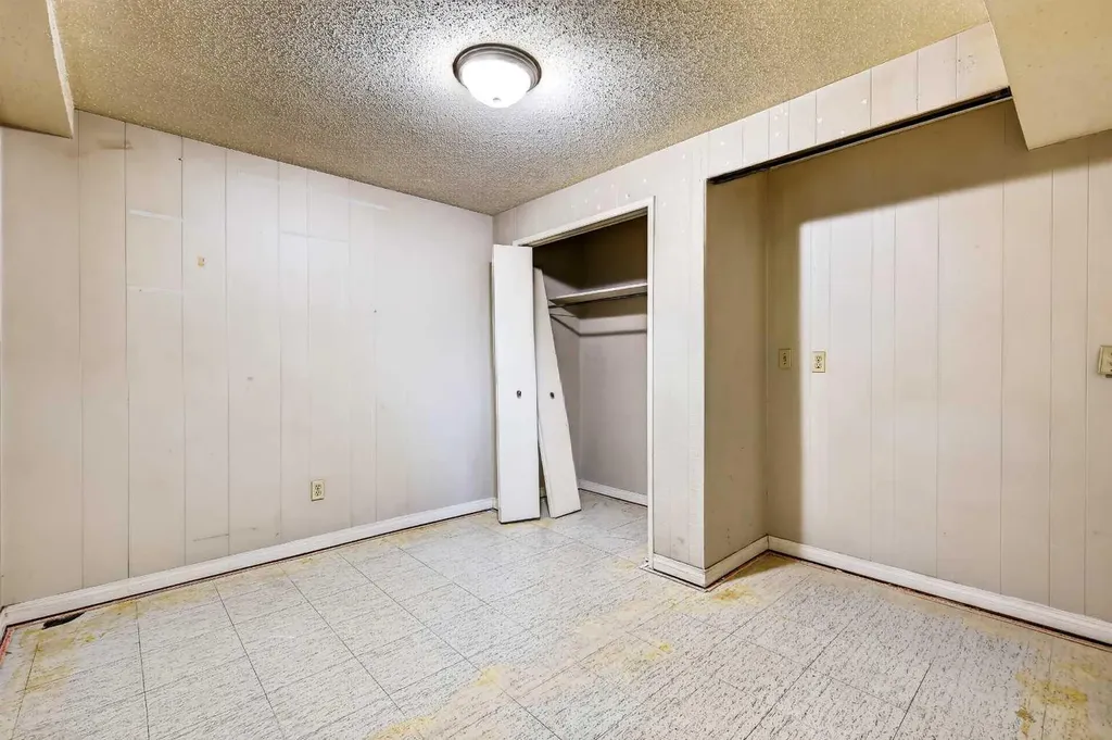 42 Huntford Close NE Calgary AB T2k 3Y6