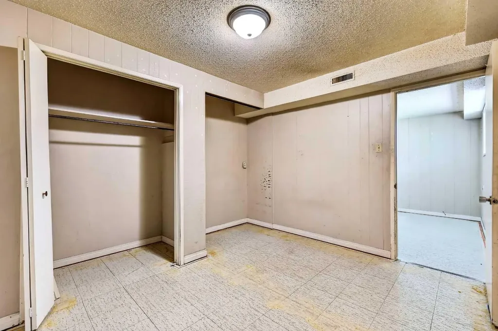 42 Huntford Close NE Calgary AB T2k 3Y6