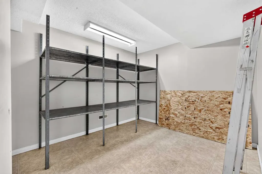 42 Huntford Close NE Calgary AB T2k 3Y6