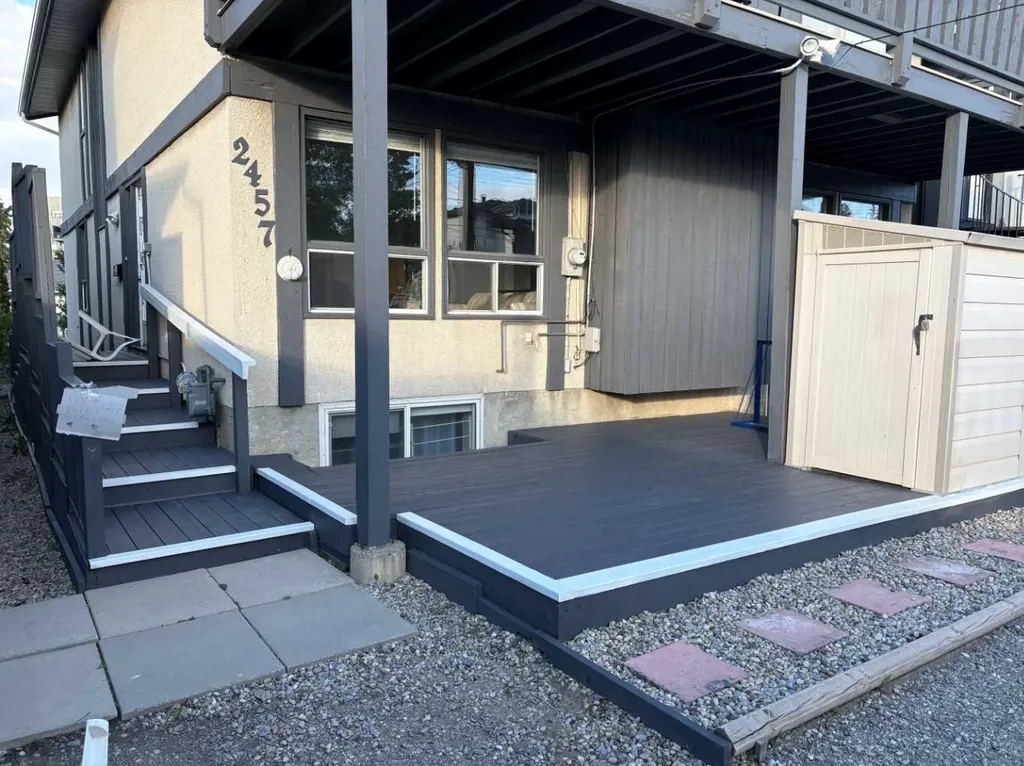 2457 22a Street NW Calgary AB T2M 3X8