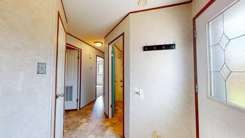 6013 54 Ave Close Stettler AB T0C 2L2
