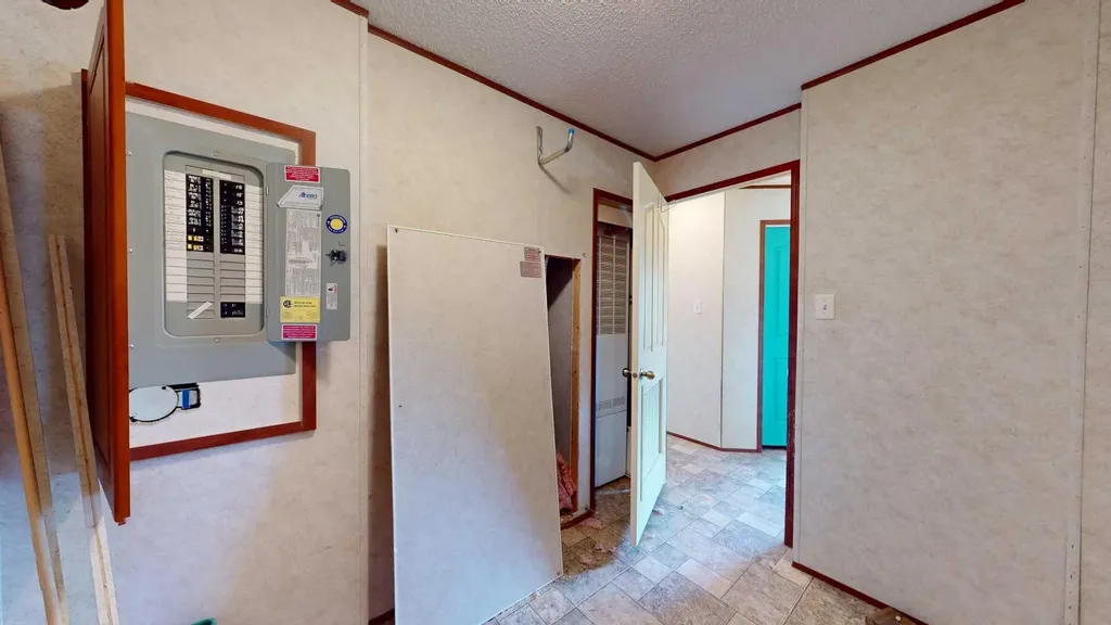 6013 54 Ave Close Stettler AB T0C 2L2