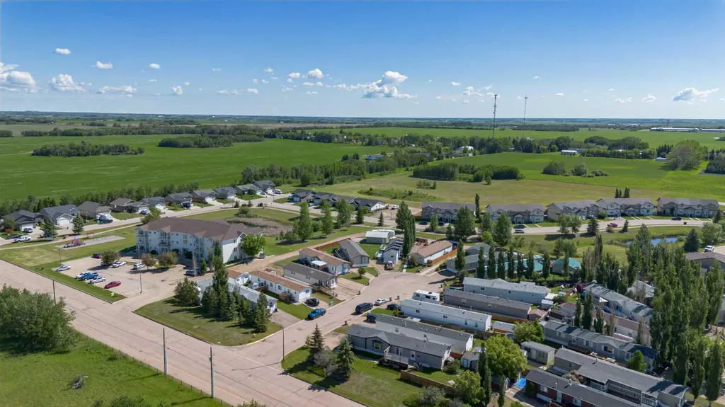 6013 54 Ave Close Stettler AB T0C 2L2