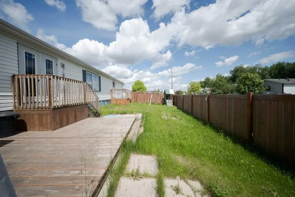 101 Hoehne Street Fort Mcmurray AB T9K 2K8