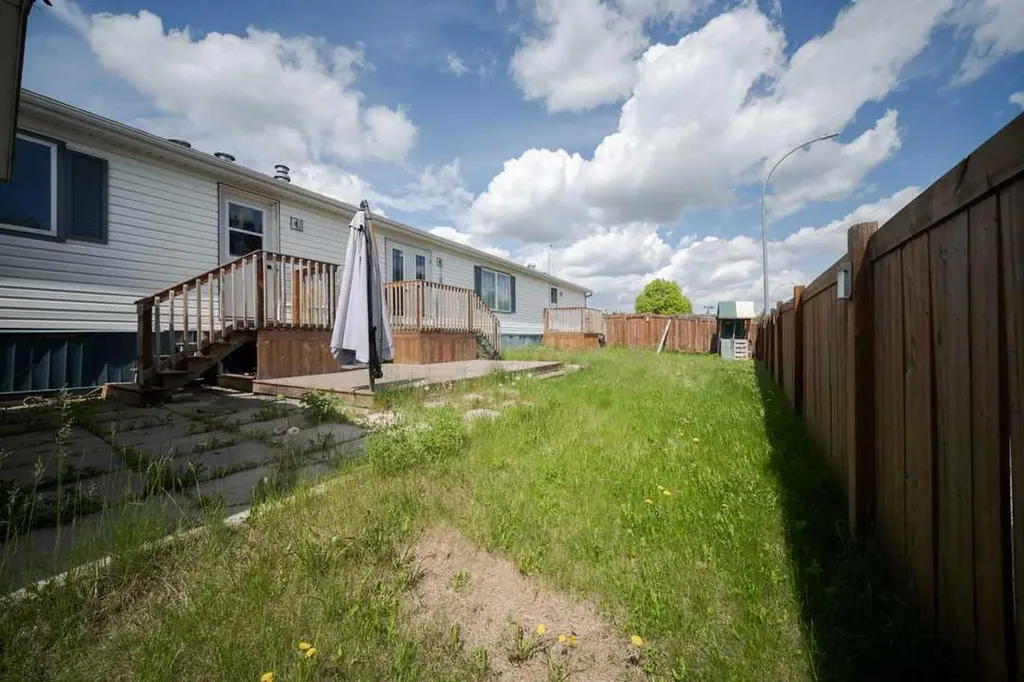 101 Hoehne Street Fort Mcmurray AB T9K 2K8
