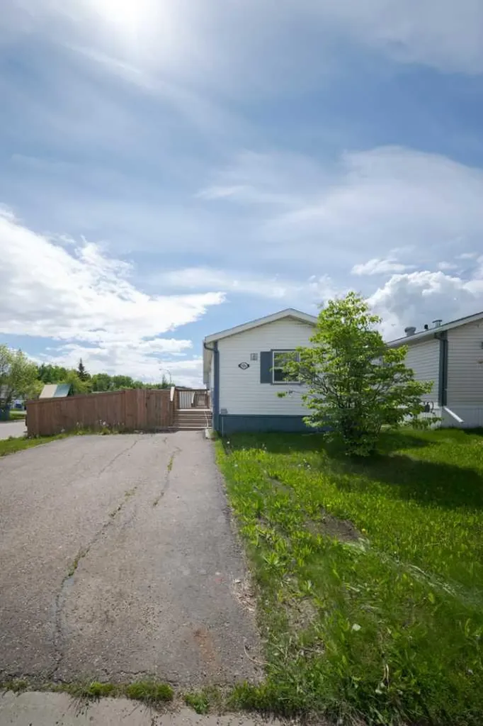 101 Hoehne Street Fort Mcmurray AB T9K 2K8