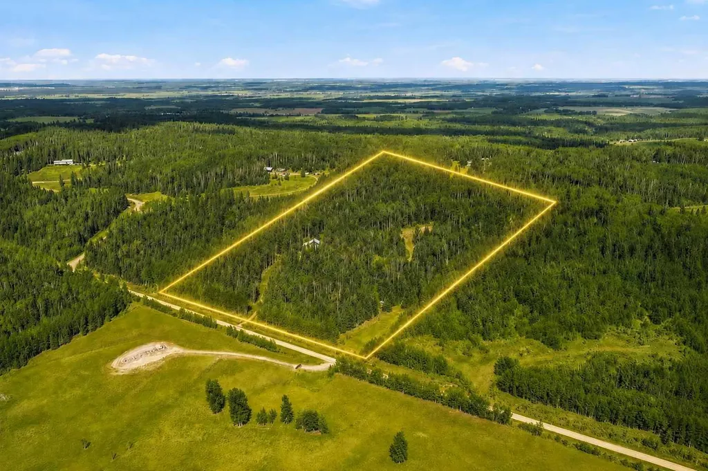 31435 Range Road 62 Rural Mountain View County AB T0M1X0